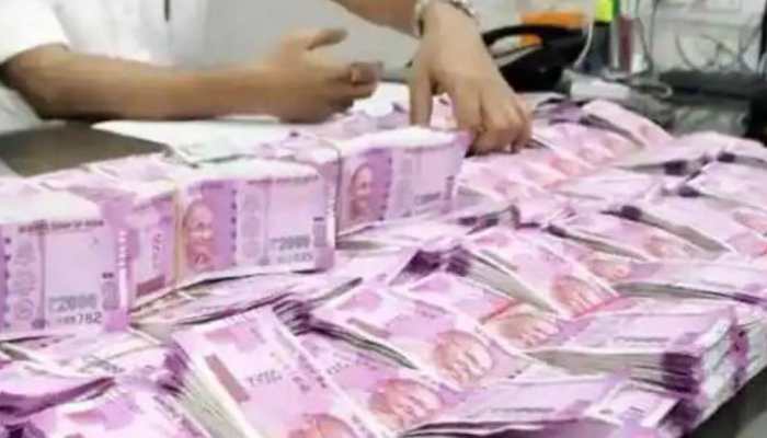 THIS employee gets Rs 1.03 crore SALARY for doing NOTHING; Check what happens NEXT