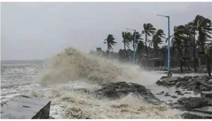 &#039;Mandous&#039; cyclone storm to cross coast near Chennai, NDRF teams deployed in Tamil Nadu