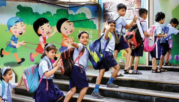 Winter Vacation: Holidays in schools and colleges start from THIS day of DECEMBER ahead of Christmas, Check latest UPDATES Winter Vacation: Holidays in schools and colleges start from THIS day of DECEMBER ahead of Christmas, Check latest UPDATES