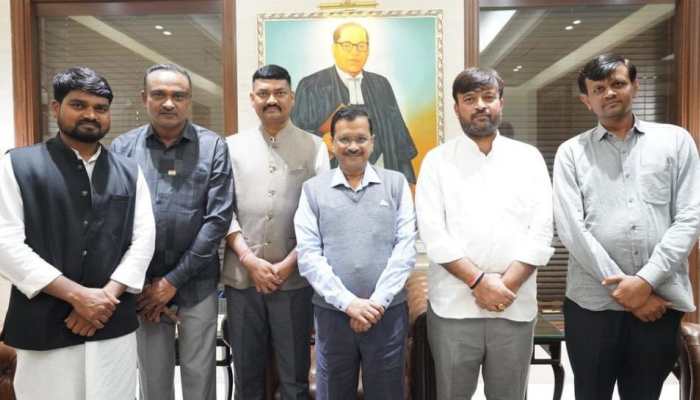 'Extend my best wishes to them': Arvind Kejriwal meets newly elected Gujarat AAP MLAs