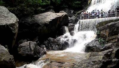 Suruli Waterfalls: Forest Department imposes BAN on Bathing, BIG trouble for Ayyappa devotees going to Sabarimala via Theni