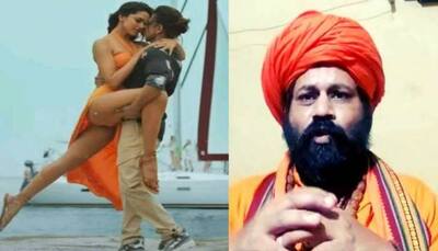 'Jaha release ho, vo theatre PHOONK DO...': Mahant Raju Das is angry, reason - Deepika's Bikini colour in Pathan