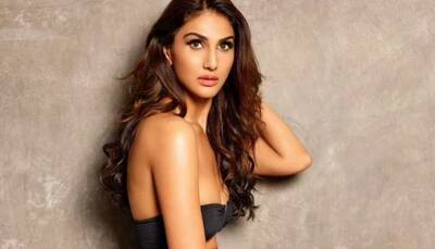 Vaani Kapoor all set for her first-ever US tour as she ends 2022 on a high note! 