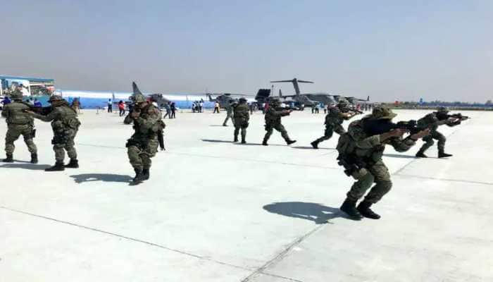 IAF&#039;s Garud Special Forces deployed along China border for specialist Ops, equipped with THESE latest and advanced weapons