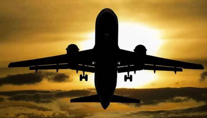 UK: Dead man found in undercarriage of plane at London’s Gatwick Airport