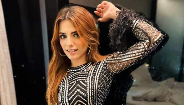 Sukriti Kakar sings for Deepika Padukone in 'Jhoome Jo Pathaan' song, says 'dream come true'