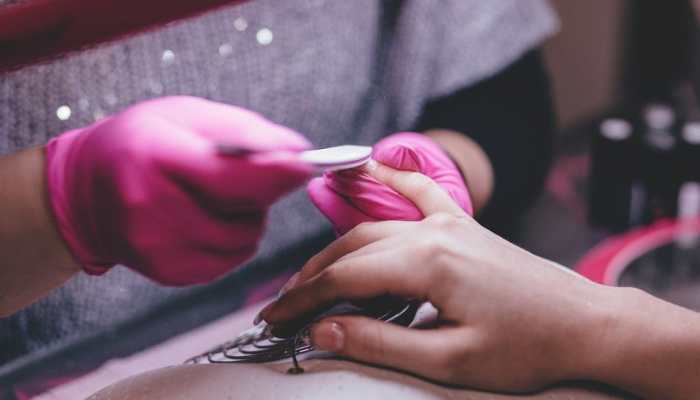 How to take care of nails in winter - check 12 easy tips for strong, healthy  nails! | Beauty/Fashion News | Zee News