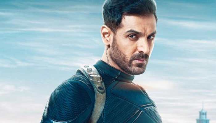 REVEALED! John Abraham plays Shah Rukh Khan&#039;s arch-rival Jim in Pathaan