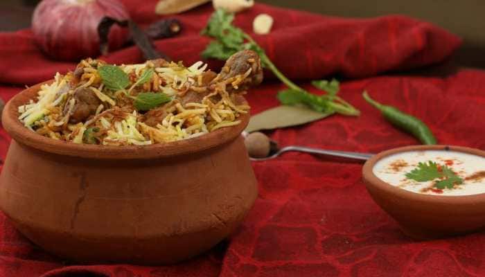Mouthwatering biryani to delicious rava cake - items to include in your New Year eve&#039;s party menu at home