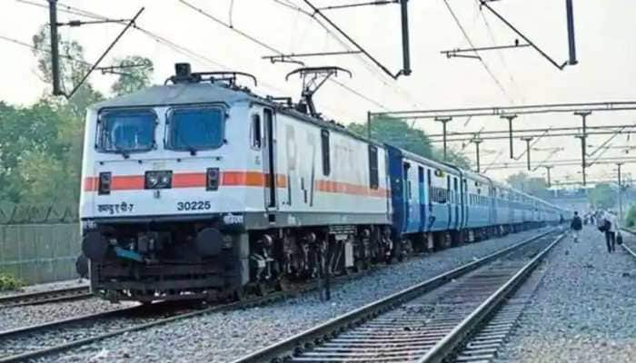 Indian Railways begins trial runs on newly electrified Nashik-Aurangabad route today