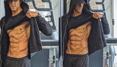 Hrithik Roshan breaks internet as he shows off chiselled body, flaunts washboard abs in his first PIC of 2023 