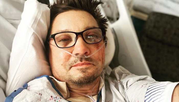 Jeremy Renner posts selfie from hospital bed, says &#039;am too messed up&#039;, Avengers actor was helping stranded family member when accident occured