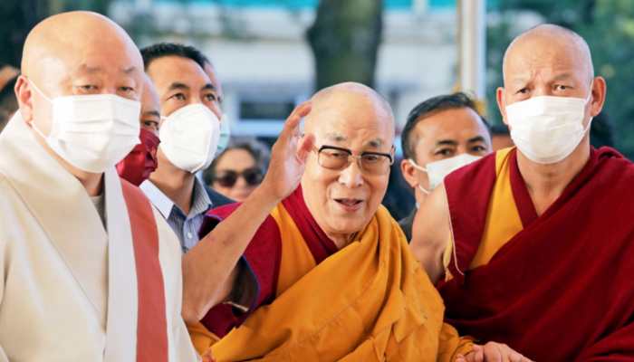 &#039;Whole world will benefit if people of India and China work together&#039;, says Dalai Lama