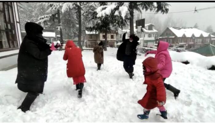 Not just Gulmarg, Kashmir&#039;s other tourist destinations are also witnessing boom amid sub-zero temperatures
