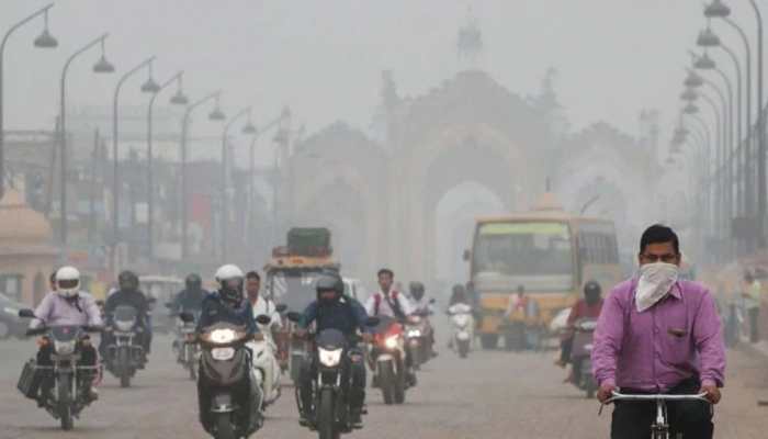 Delhi&#039;s air quality worsens, plying of THESE vehicles banned temporarily