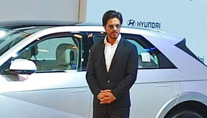 &#039;Never thought of...&#039; Pathaan actor Shah Rukh Khan shares his views on electric vehicles at Auto Expo 2023