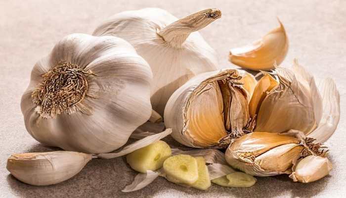 Garlic health benefits: 10 Reasons to keep this super herb in your kitchen