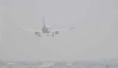 Delhi: Dense fog amid cold wave causes flight delays at IGI Airport