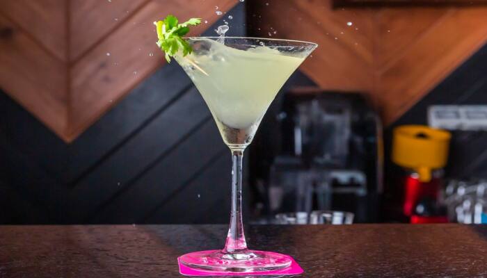 Soci to Donna Deli: Check out these top restaurants to try out some amazing Gin cocktails!