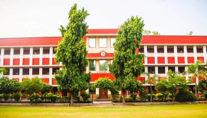 Controversy erupts as DU's Hansraj college stops serving non-veg food