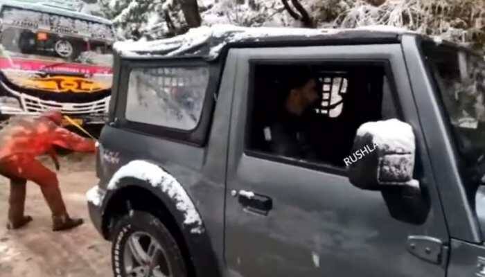 Mahindra Thar SUV rescues bus stuck in Kashmir amid snowfall: Watch viral video