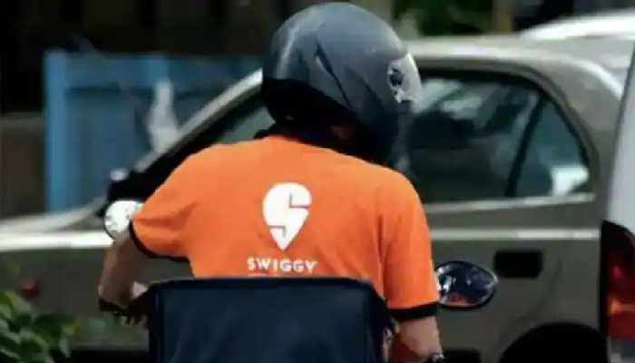 Hyderabad: Scared of German Shephard, Swiggy Delivery boy jumps from 3rd floor, dies