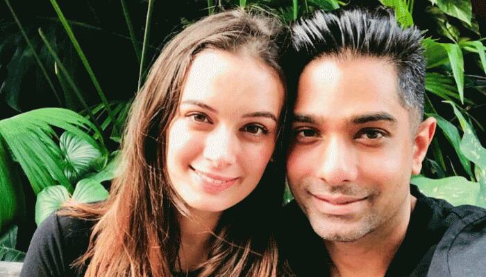 Ranbir Kapoor's co-star Evelyn Sharma is pregnant again, flaunts huge baby bump