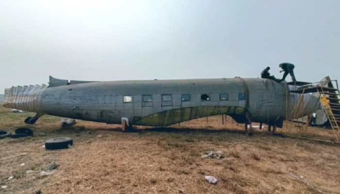 Biju Patnaik&#039;s legendary Dakota aircraft reaches Odisha, to be displayed at Bhubaneswar Airport