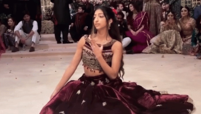 Viral video: Pakistani girl takes internet by storm with dance performance on Ang Laga De at sister&#039;s wedding	