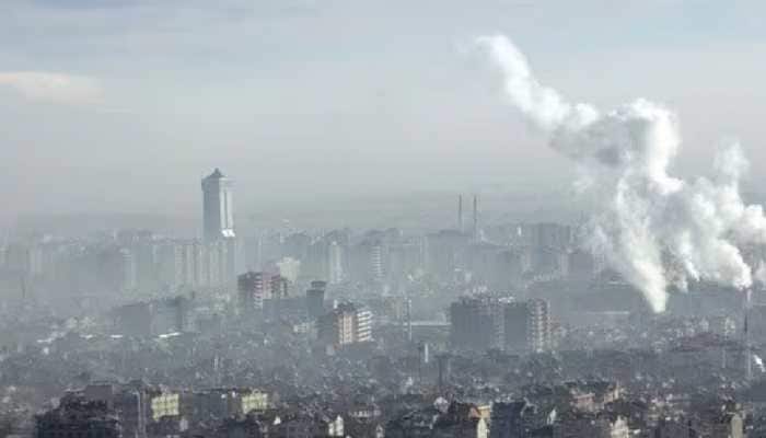 Air Pollution Alert in London, Mayor Calls to Avoid Car Journeys