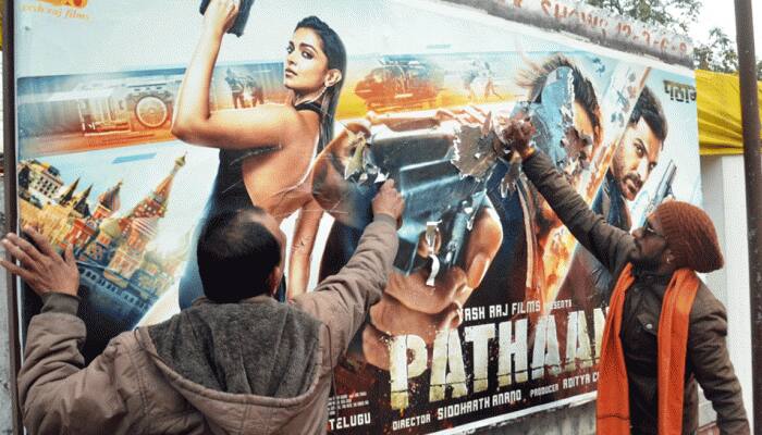 Bajrang Dal Activists Disrupt Shah Rukh Khan-Deepika Padukone&#039;s Pathaan Screening in Faridabad, 9 Held