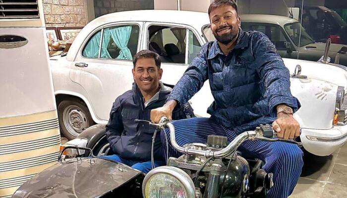 Sholay 2 Coming Soon: Hardik Pandya, MS Dhoni Recreate Legendary Jai-Veeru Pose at Ranchi House, Pics go Viral