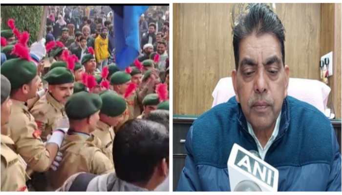 Republic Day: Students in NCC Uniforms Chant &#039;Allah-hu-Akhbar&#039; at AMU; Probe Ordered