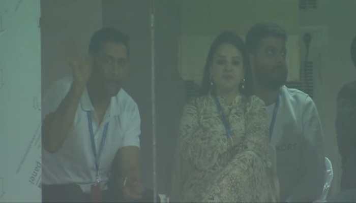 WATCH: MS Dhoni, Wife Sakshi Spotted in Ranchi Stadium for India vs NZ