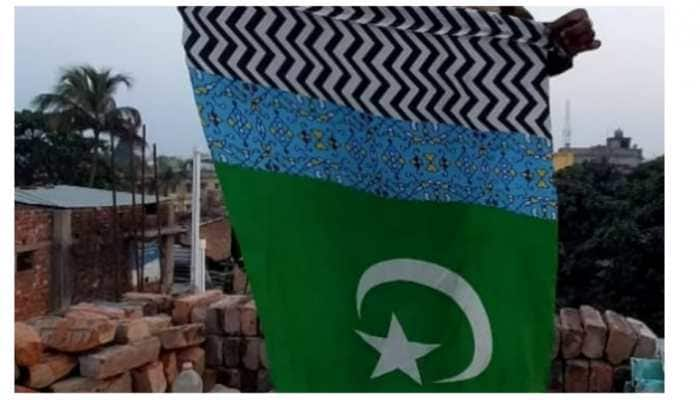 Police refutes claims of Pak flag hoisting in Bihar&#039;s Purnea