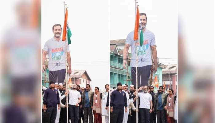 Bharat Jodo Yatra Concludes, Rahul Gandhi Hoists Tricolour at Lal Chowk