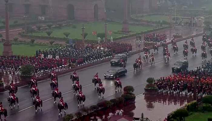 Beating Retreat Ceremony: President Droupadi Murmu Reaches Vijay Chowk in Delhi