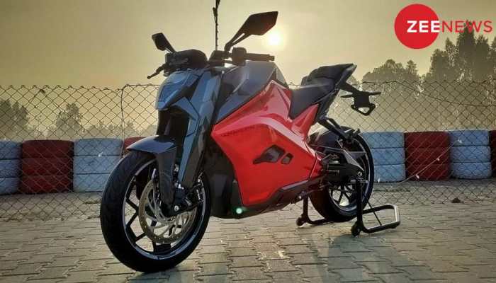 Ultraviolette F77 Review: Is India&#039;s Fastest Electric Motorcycle a Capable EV or Just a Gimmick?