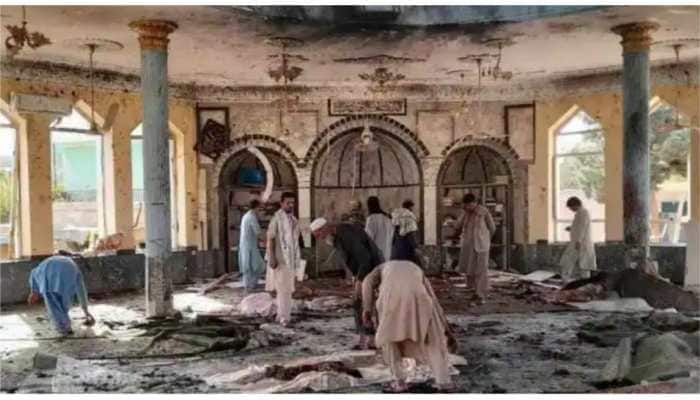 Blast Rocks Peshawar Mosque in Pakistan, Over 50 Injured