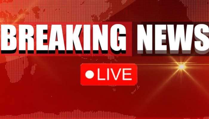 Live: 4 Dead in Car-Bus Collision on Mumbai-Ahmedabad Highway in Palghar