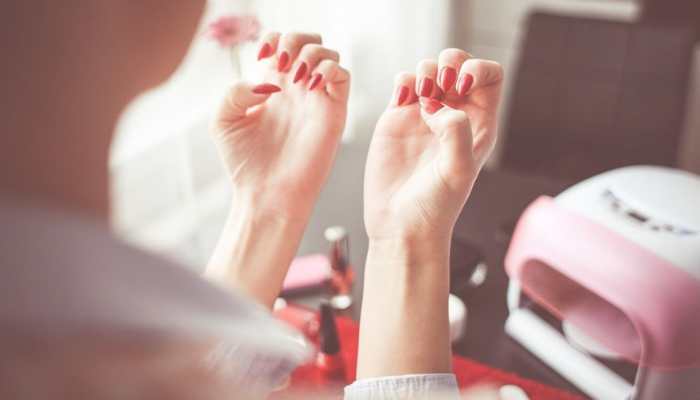 Shellac Nails Promise Gel Results with Less Damage