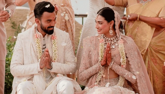 Pakistani Anchors List Out Athiya Shetty-KL Rahul&#039;s Expensive Wedding Gifts in Viral Video, get Hilariously Trolled