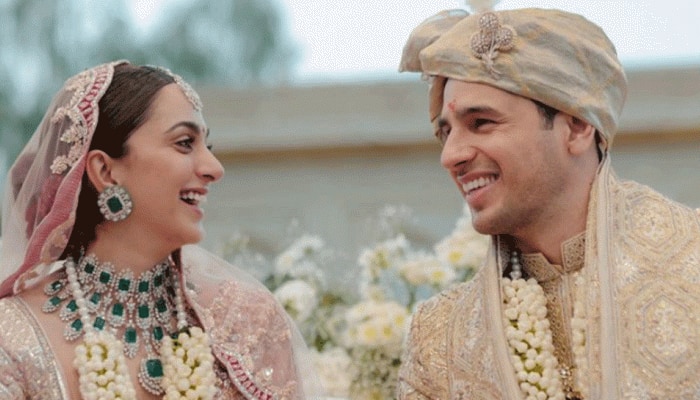 Sidharth Malhotra, Kiara Advani&#039;s Wedding Pics Out, Couple Makes it Official