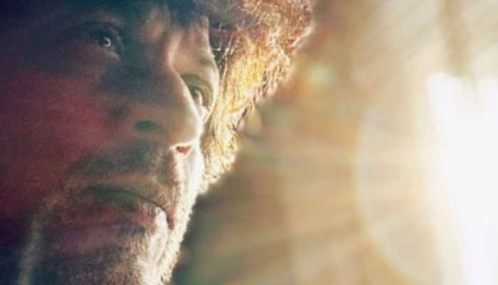 SRK Shares Sunkissed Selfie, Expresses Gratitude to Fans On Pathaan's Success