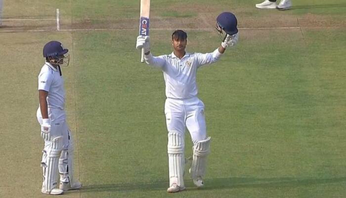 Ranji Trophy Semifinals: Mayank Agarwal's Century Helps Karnataka Post 229 on Day 1 against Saurashtra