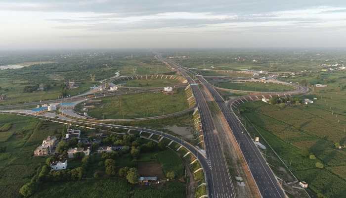 Delhi-Mumbai Expressway: Key Features of India&#039;s Most Advanced and Longest Expressway