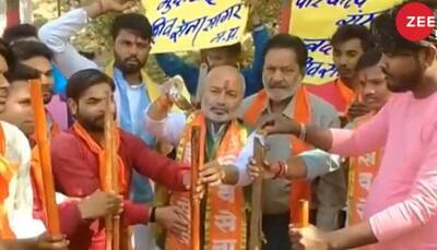 WATCH: 'Jahan Milenge Bittu-Sona, Tod Denge Kona Kona': Shiv Sena's Warning for Couples Celebrating Valentine's Day