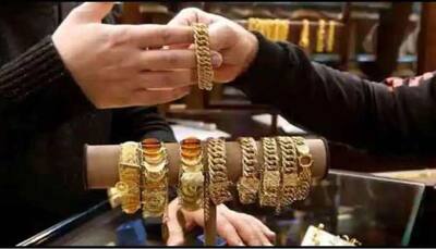 Gold Jumps Rs 114; Silver Declines Rs 319