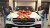 'MBA Chai Wala' Prafull Billore Buys Mercedes-Benz GLE SUV Worth Over Rs 91.31 Lakh