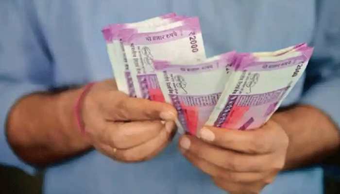West Bengal DA Hike: Employees Stick to Hold a 48-Hour Strike From Monday Over Low Dearness Allowance